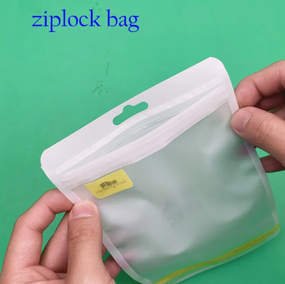 Hi-Q Custom Logo Zelfdicht Zipper Plastic Retail Packaging Driezijdig Dicht Gelamineerd Zipper Plastic Pockets
