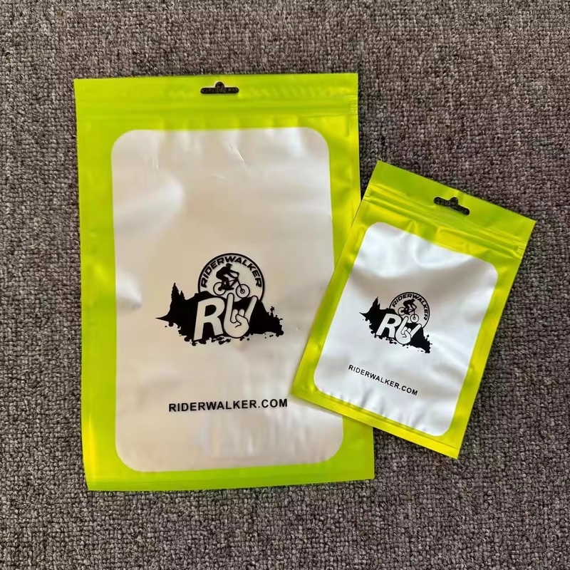 100 stuks Mylar geurbestendige hervergrendelbare tassen met helder raam Zip slot sluiting sieraden transparante plastic zak