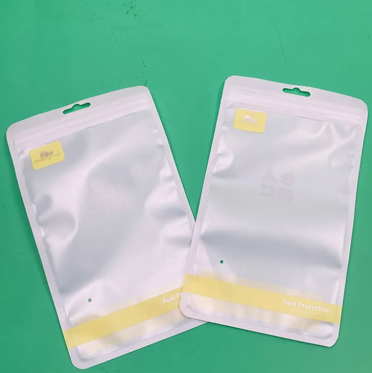 Hi-Q Custom Logo Zelfdicht Zipper Plastic Retail Packaging Driezijdig Dicht Gelamineerd Zipper Plastic Pockets